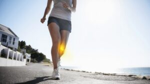 Should You Train Through An Injury featured img
